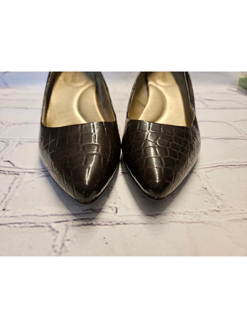 Bandolino Jossline Kitten Patent Leather Heels